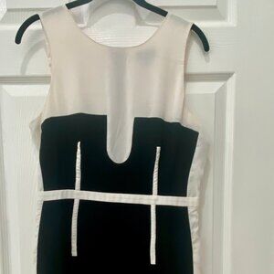 bebe Size M Black and Off-White Hourglass Illusion Mini Dress
